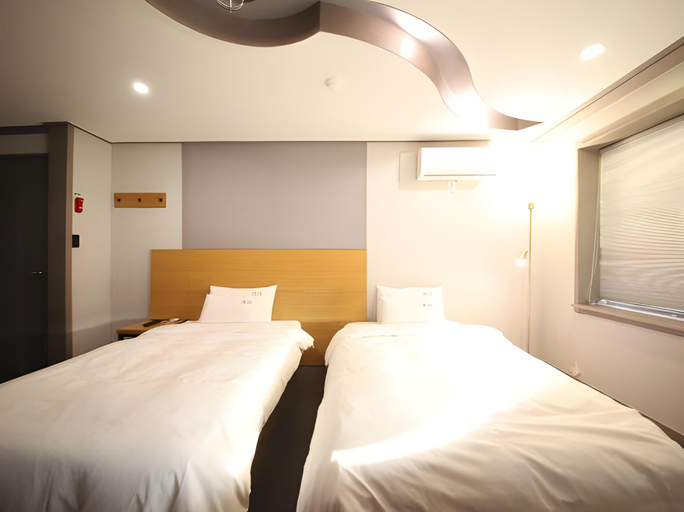 Bedroom 2, Busan Haeundae Ocean View Haute Hotel (HAUTE), Haeundae