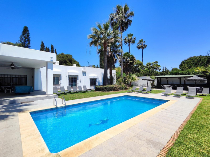 Pool 2, Large Group Puerto Banus 10 Rooms Pool, Málaga