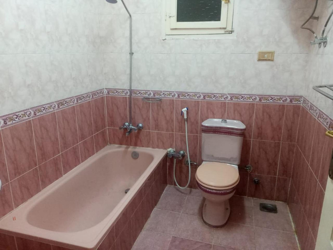 Bathroom 5, Go Inn Backpackers, Aswan
