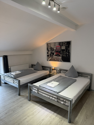 Bedroom 2, Hotel Rühen 24-hour check-in, free parking, guest kitchen, Gifhorn