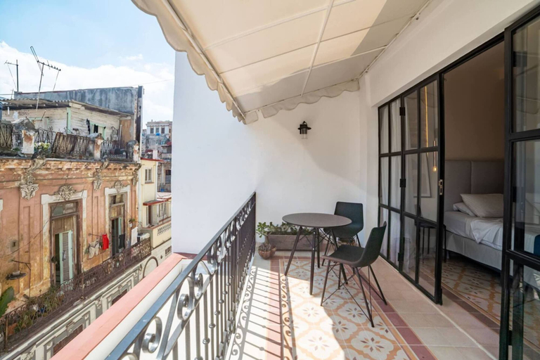 Balcony 5, B&B Empedrado 458 HABANA VIEJA, Centro Habana