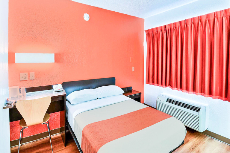 Bedroom 3, Motel 6 Tewksbury, Ma - Boston GA, Middlesex