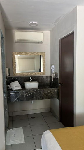 Bathroom 4, Hotel Maioris El Diez Culiacan, Culiacán