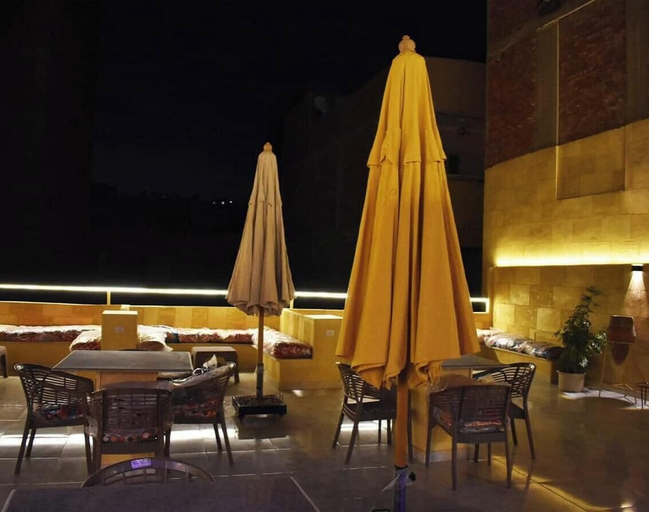 Food & Drinks, Basuiony hotel, Giza