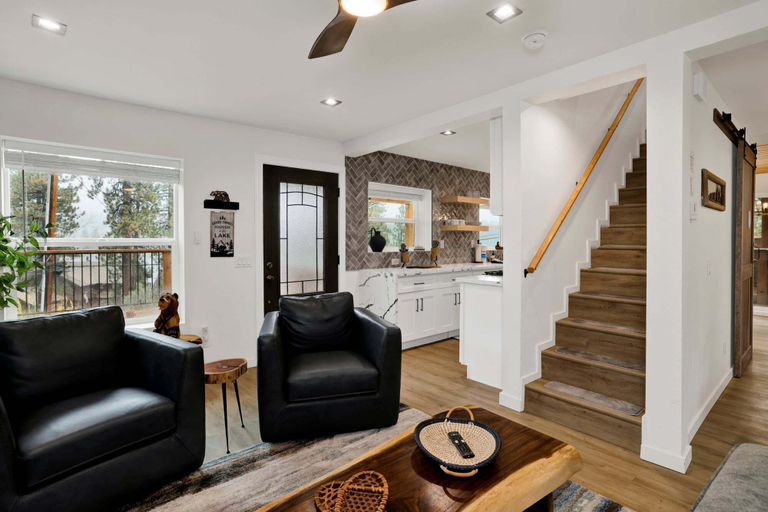 Living area 3, 2593-stairway to Heaven, San Bernardino