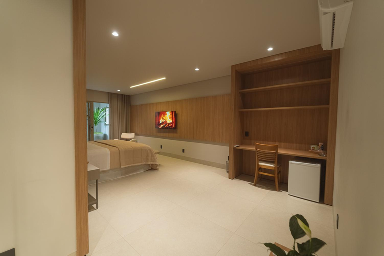 3, Mantra Hotel VERA MT, Vera