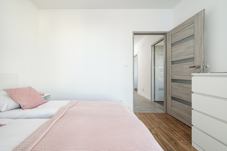 Room 4, ShortStayPoland Daniszewska B192, Warsaw