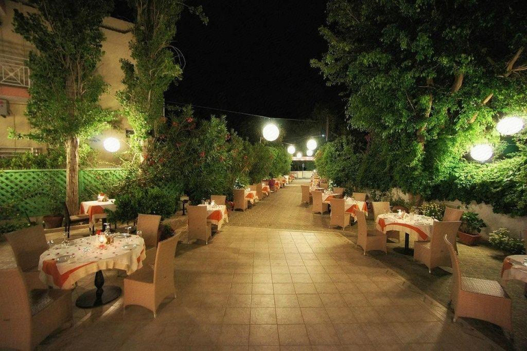 Food & Drinks 5, Flamingos Hotel, Crete