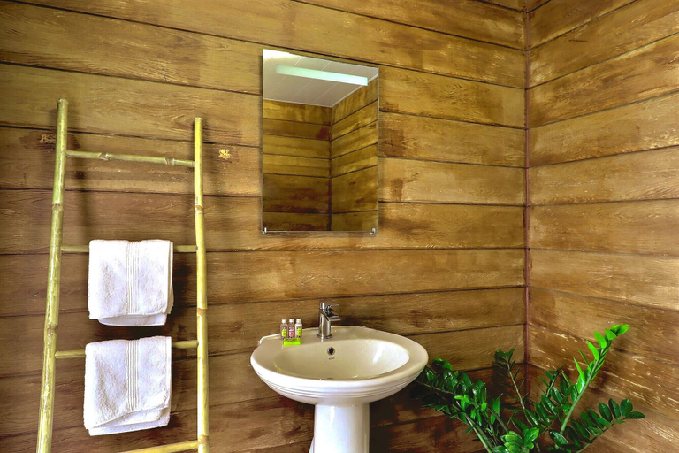 Bathroom 4, Fare Heimery - Plage Lagon Privée