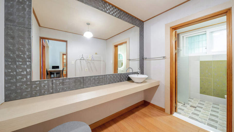 Room 4, Namhae Morning Sunshine Pension, Namhae