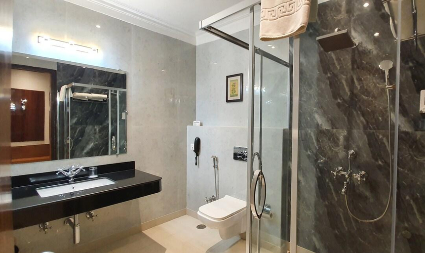 Bathroom 4, A S Hotels Khajuraho, Chhatarpur
