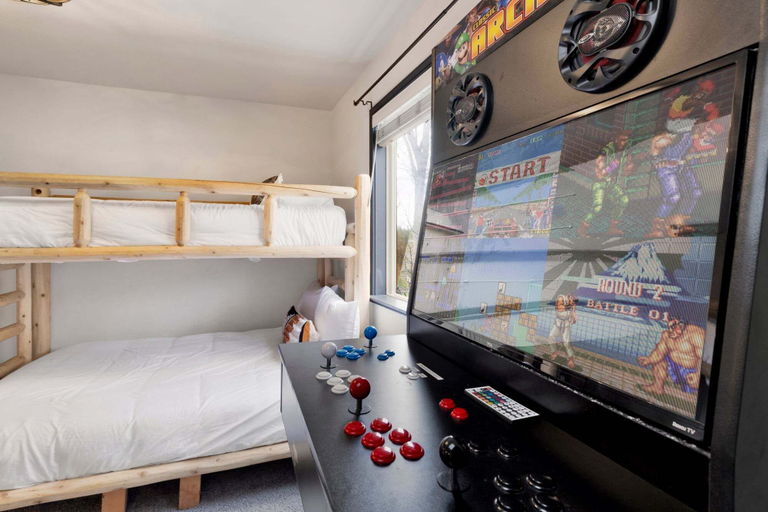 Room 5, 2614 - Cielos Nest, San Bernardino