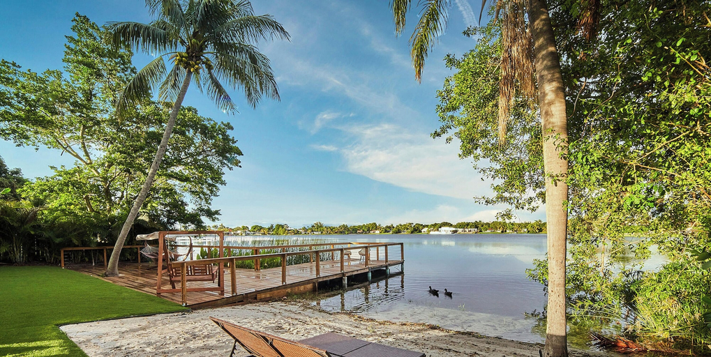 Primary image, Lakefront Villa ·Tropical Backyard·Kayak·Cool Deck, Miami-Dade