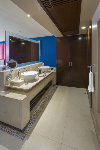 Bathroom 5, Hard Rock Hotel Cancun All Inclusive, Benito Juárez