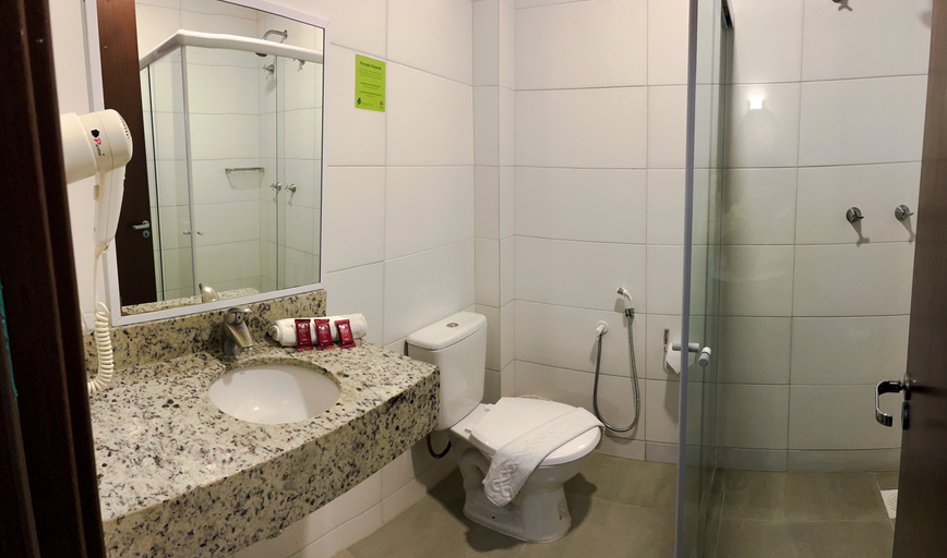 Bathroom 4, Itajai Express, Itajaí