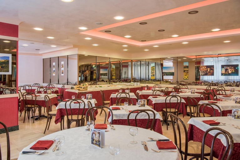 Food & Drinks 3, Hotel Miralaghi Family & Sport, Siena