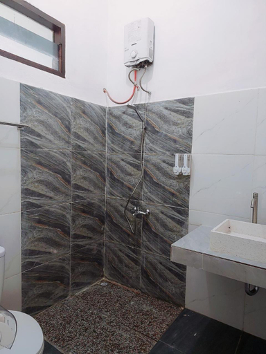 Others 4, Kala Guest House, Karo