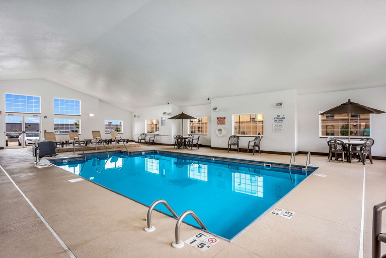 Sport & Beauty 5, MainStay Suites Cedar Rapids North - Marion, Linn