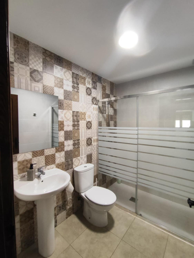 Bathroom 3, Apartamentos Rurales La Capellania de Alobras, Teruel