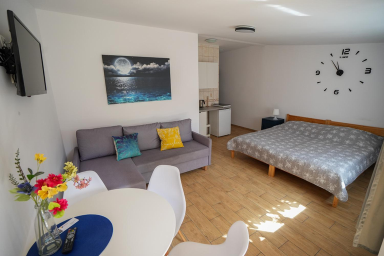 Bedroom 2, Osrodek Wypoczynkowy Relaks i Apartamenty, Lębork