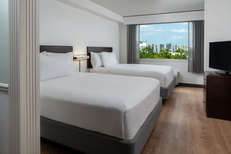 Bedroom 1, SpringHill Suites Fort Lauderdale Airport, Broward
