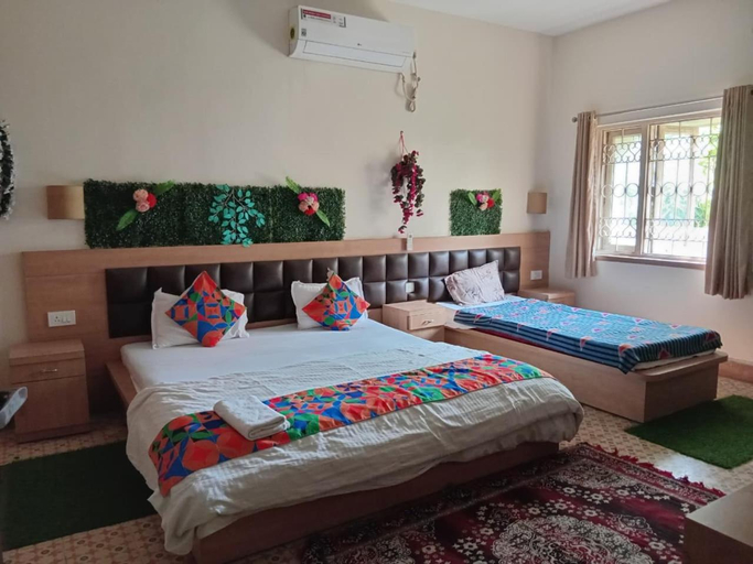 Bedroom 4, A2 Guest House, North 24 Parganas