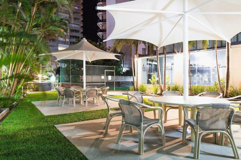 Food & Drinks 3, Seacrest Beachfront Holiday Apartments, Gold Coast