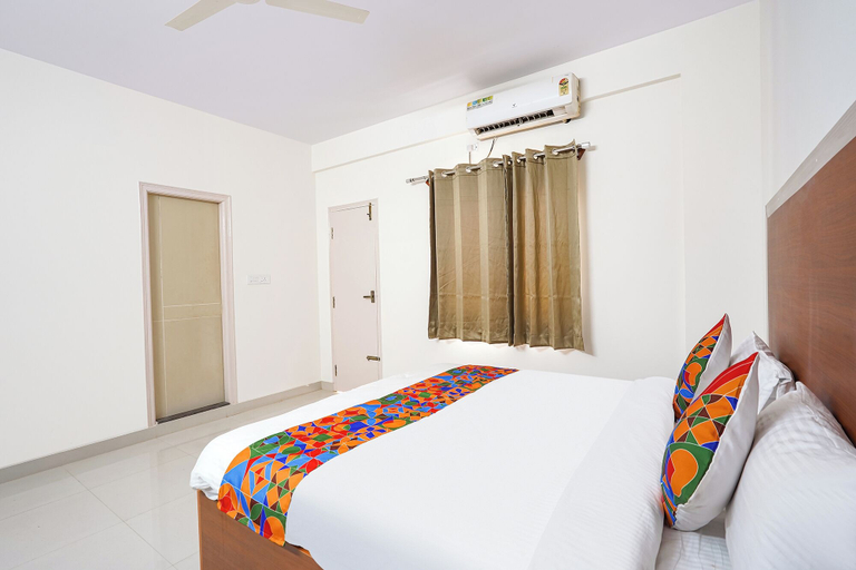 Room 3, FabHotel Athiti Residency- Marathahalli, Bangalore