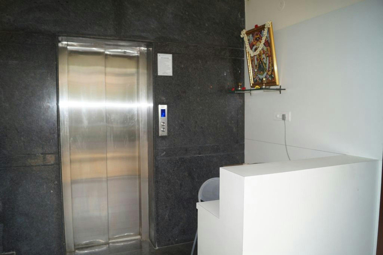 Bathroom, BSK Deluxe, Bangalore