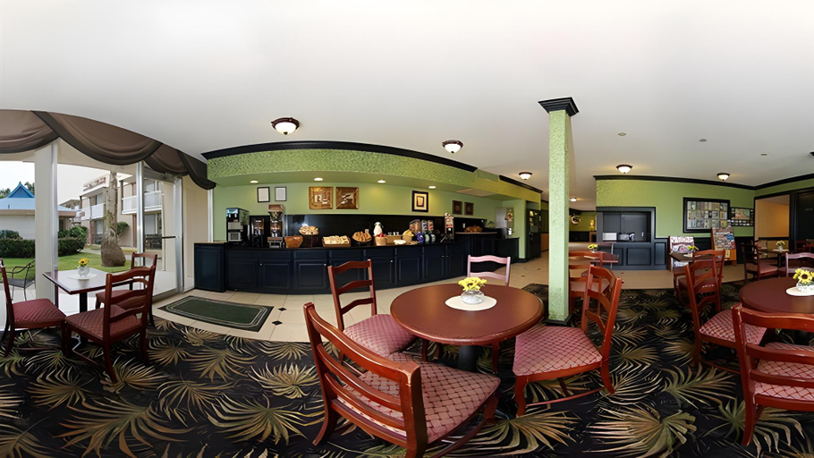 Food & Drinks 5, Quality Inn & Suites Corpus Christi Beachside, Nueces
