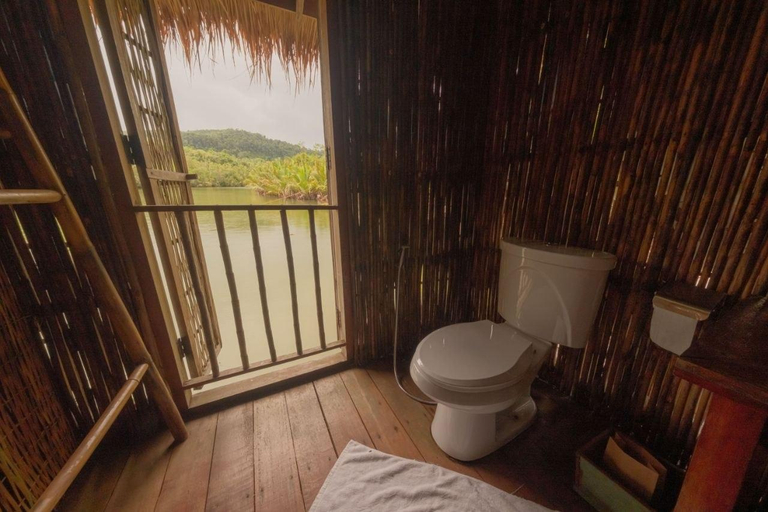Bathroom, Thansur Tatai Eco Resort, Koh Kong