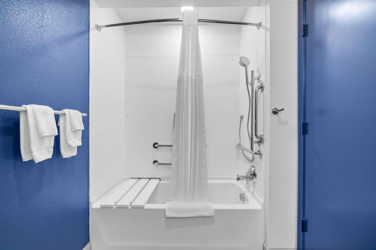Bathroom, Spark by Hilton Modesto, Stanislaus