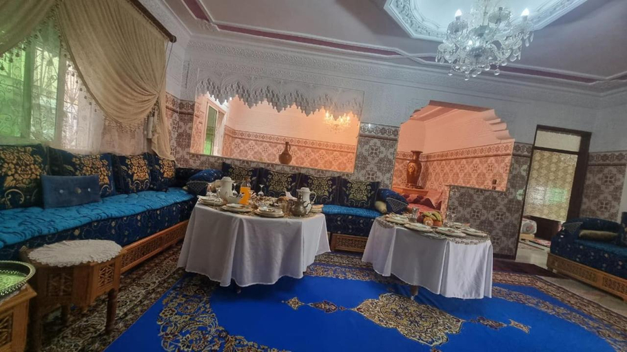 Food & Drinks 4, Gite El Menzeh, Meknès