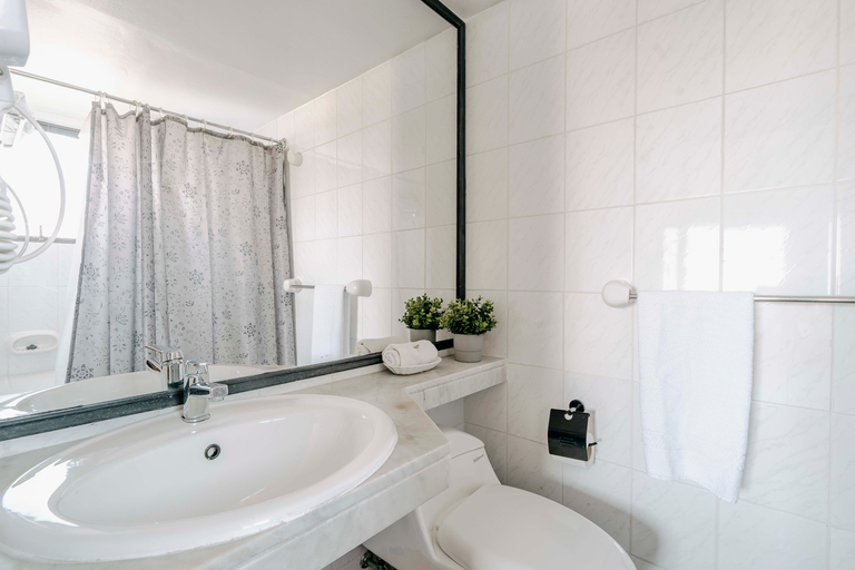 Bathroom 3, Time Apartments, Santiago