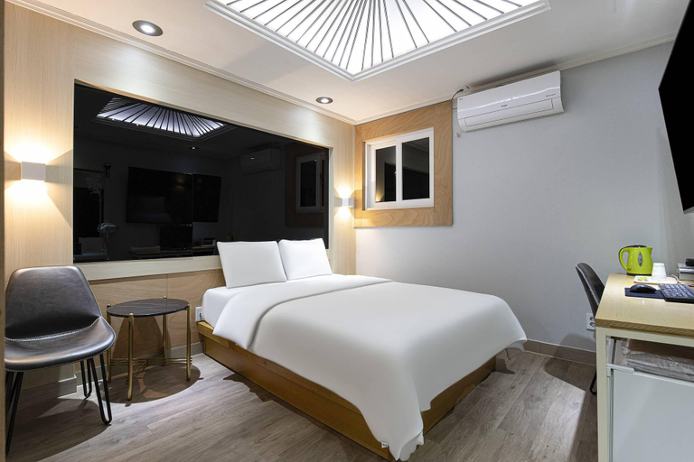 Bedroom 3, Gwangju (Samdong Station) Excursion, Gwangju