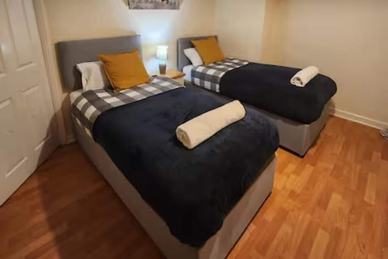 Room 4, Comfy 3-bed House - Sleeps 6 & Free Parking, Thurrock
