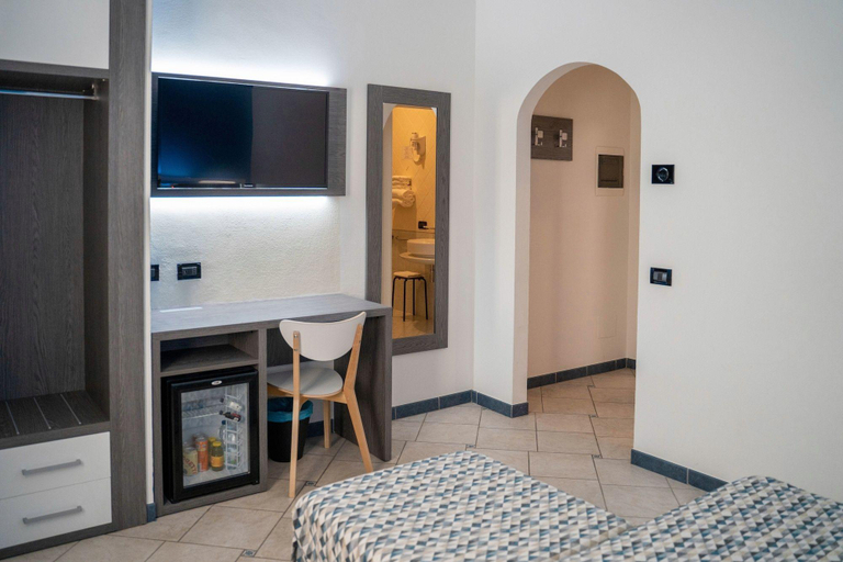Bedroom 3, Hotel Maritan, Padua