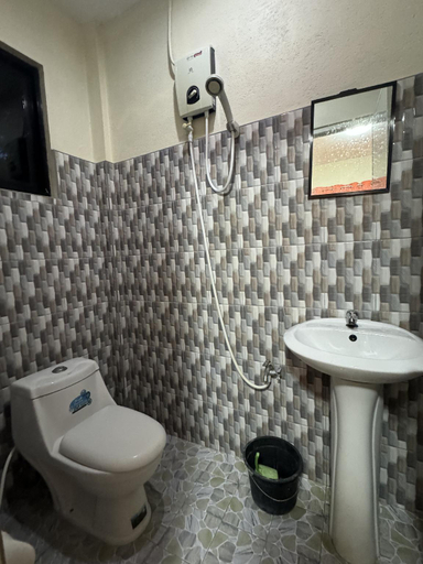 Bathroom 3, AMK traveller's hub, San Juan