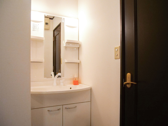 Bathroom 3, Guesthouse NALUNOMICHI, Kobe
