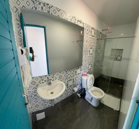 Bathroom, Hotel Aldea Plaza, Puerto Triunfo