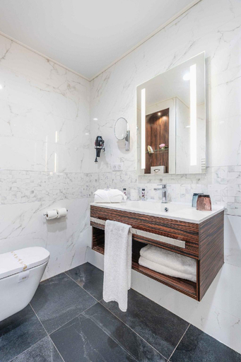 Bathroom 4, Hotel Villa Victoria, Alpes-Maritimes