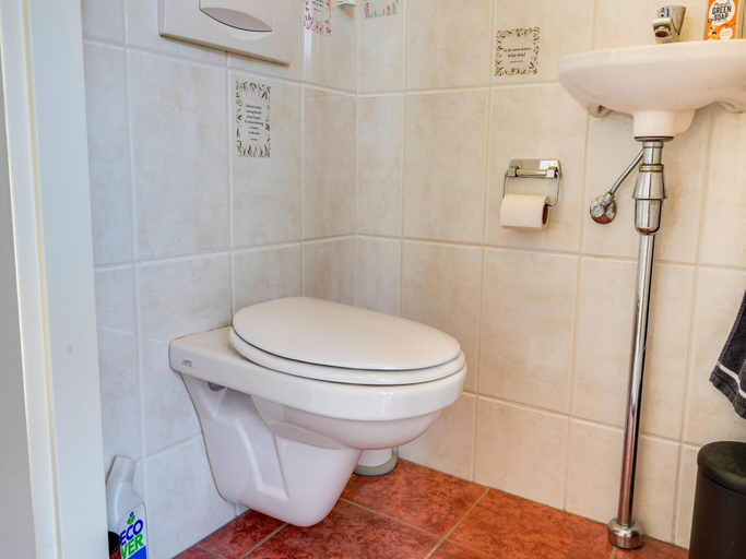 Bathroom 3, Holiday Home Noordwijk near Beach Sauna, Noordwijk