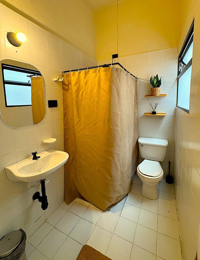 Bathroom 3, Hostal Pura Vida la 70, Medellín