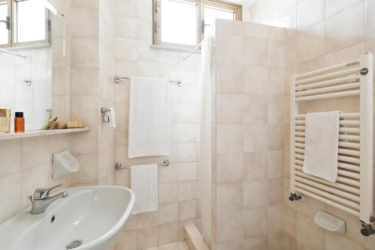 Bathroom 2, Hotel Miralaghi Family & Sport, Siena