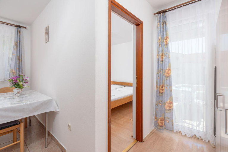 Facilities 2, Apartments Ivan, Nin