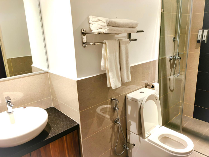 Bathroom 4, Bangsar Trade Centre Premier Suites by WeCare, Kuala Lumpur