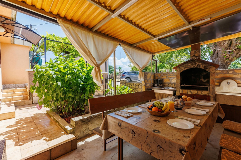 Outdoor dining 4, House Papinka With Private Pool & Garden, Sveta Nedelja