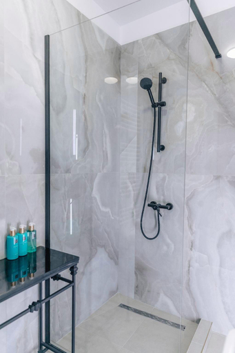 Bathroom 4, Hotel Forty One Bucharest, Municipiul Bucuresti