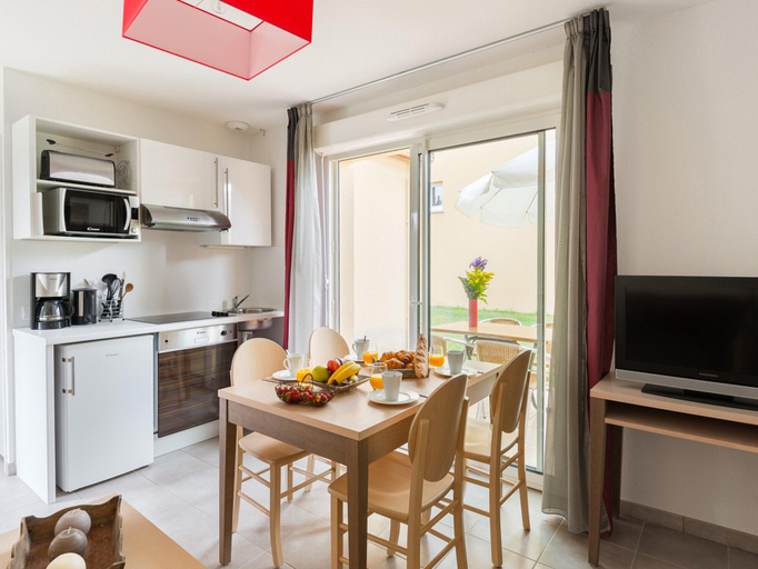 Private kitchen, Charming Villa Retreat in Dordogne, Dordogne