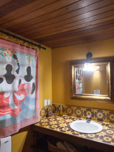 Bathroom, Pousada das Artes, Salvador